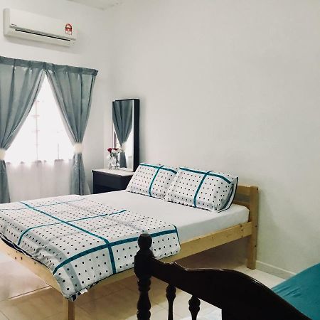 Bukit Katil Indah Homestay Malacca Kültér fotó